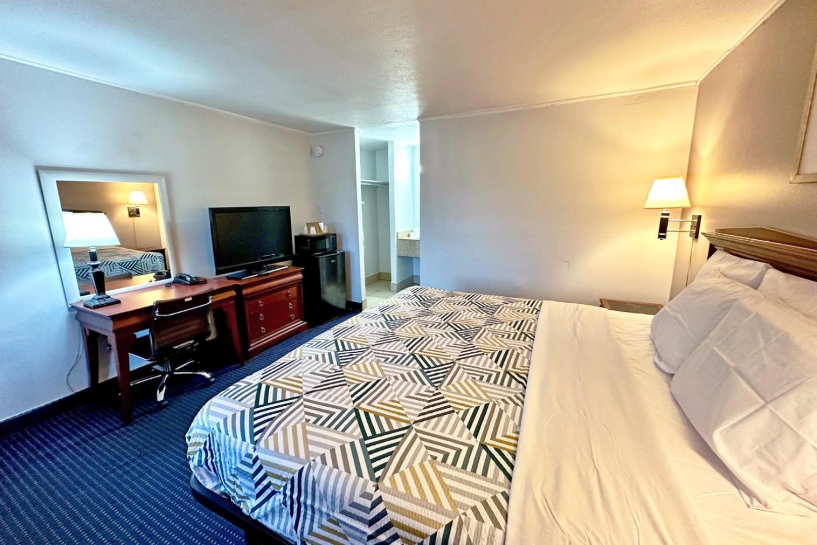 Red Carpet Inn - Stamford Eksteriør bilde